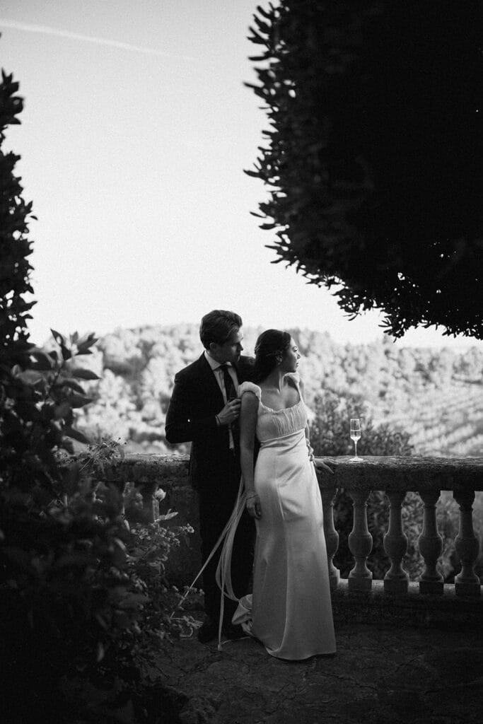 couple-during-their-wedding-in-mallorca